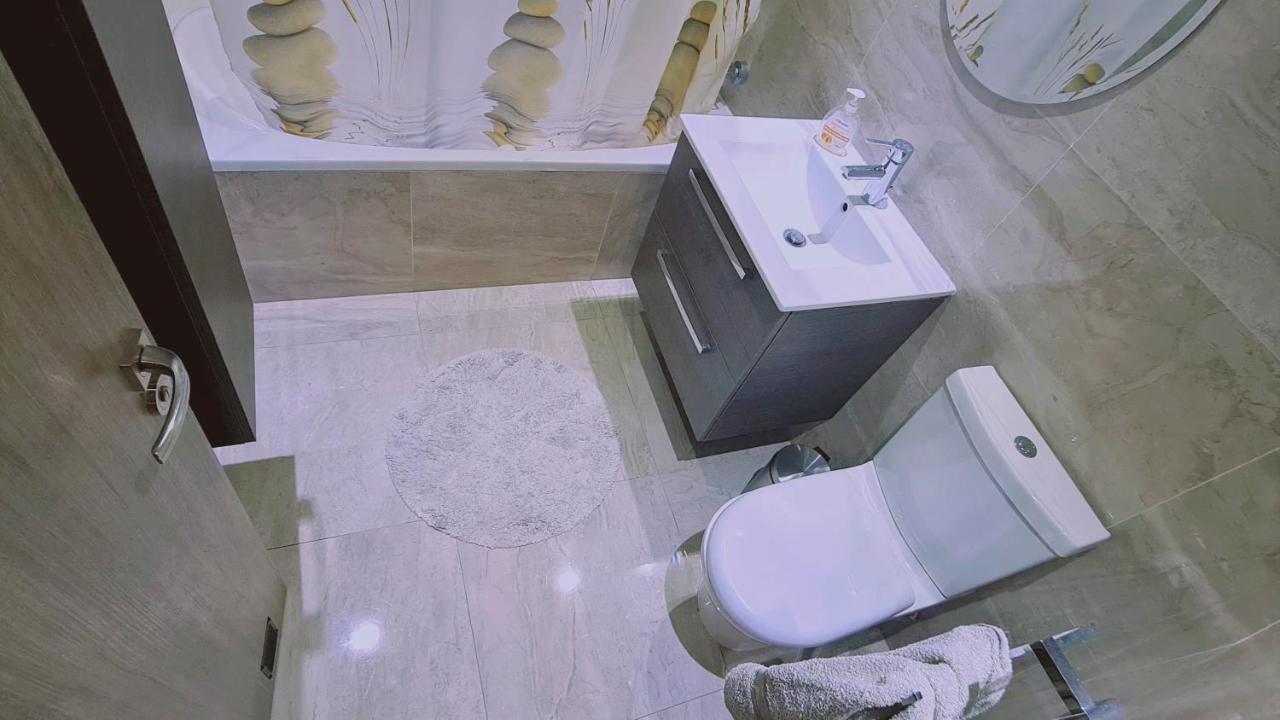 Stay Downtown Retreat Лимасол Экстерьер фото