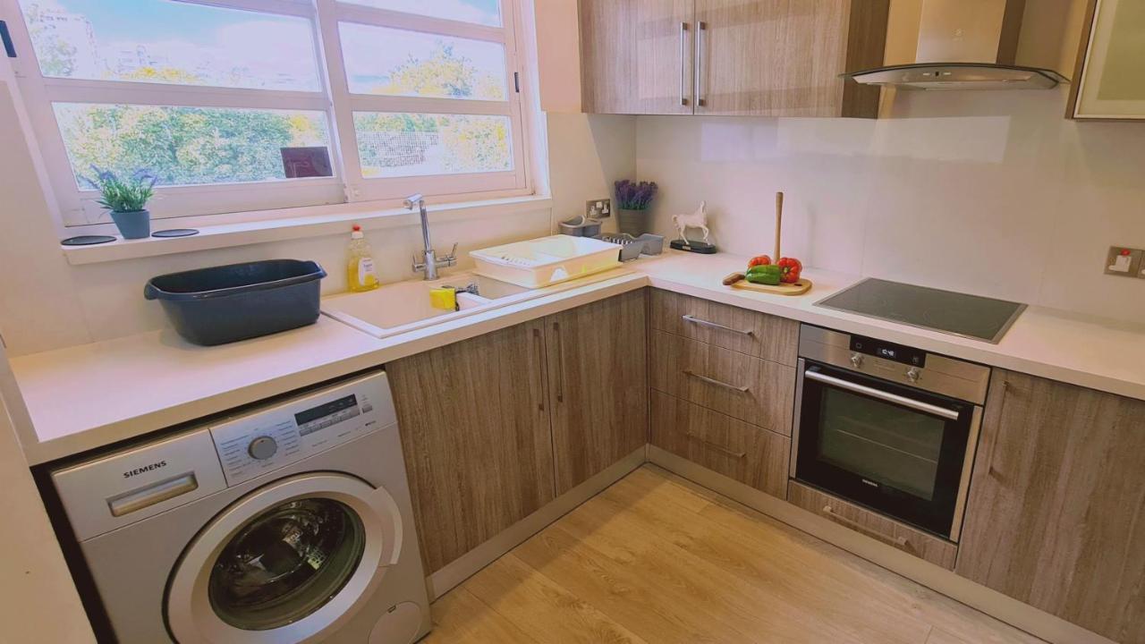 Stay Downtown Retreat Лимасол Экстерьер фото