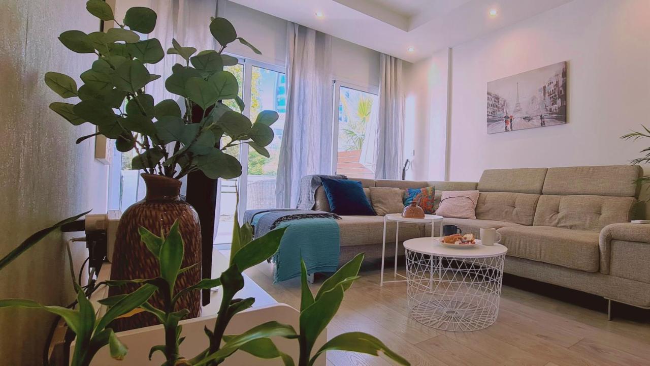 Stay Downtown Retreat Лимасол Экстерьер фото