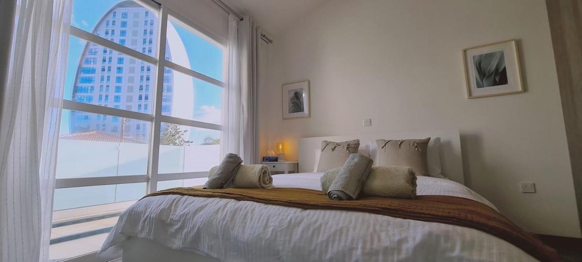 Stay Downtown Retreat Лимасол Экстерьер фото