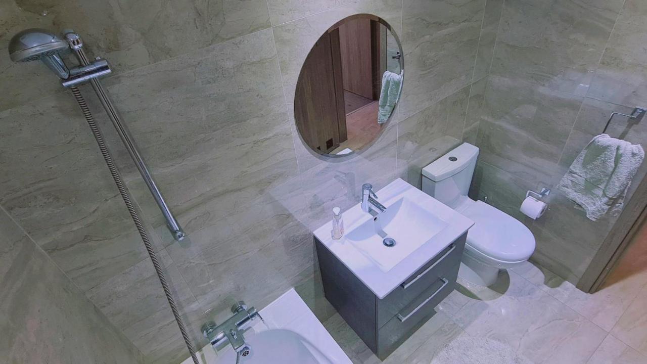 Stay Downtown Retreat Лимасол Экстерьер фото